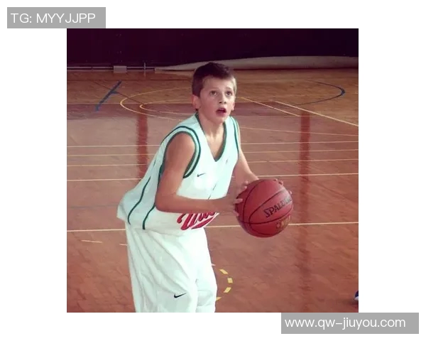 东契奇盛赞斯玛特防守技巧称其独特表现令人惊叹